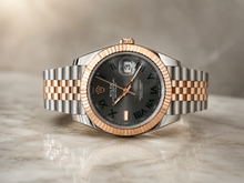 Lade das Bild in den Galerie-Viewer, Rolex Datejust 41 | Roségold | WIMBLEDON | 126331 | Fullset | 12/2023