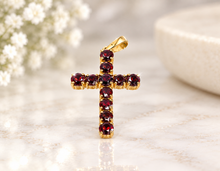 Lade das Bild in den Galerie-Viewer, Vintage Goldschmuck | Kreuz | Granat rot | 8 Karat 333K