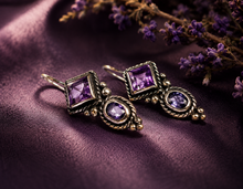 Lade das Bild in den Galerie-Viewer, Vintage Antik Silber Schmuck I Ohrringe I *Amethyst* lila Steine I 925er