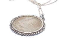 Lade das Bild in den Galerie-Viewer, Half Dollar USA 1964 Kennedy Silber Münze Kette Anhänger JFK In God We Trust | 835er 900er