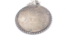 Lade das Bild in den Galerie-Viewer, Half Dollar USA 1964 Kennedy Silber Münze Kette Anhänger JFK In God We Trust | 835er 900er