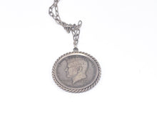 Lade das Bild in den Galerie-Viewer, Half Dollar USA 1967 Kennedy Silber Münze Kette Anhänger JFK In God We Trust | 835er 400er