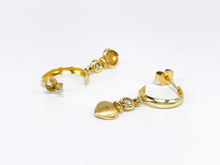Lade das Bild in den Galerie-Viewer, Herzförmige Ohrringe Creolen I Gold Goldschmuck I Herz I Liebe I 8 Karat 333K