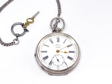 Lade das Bild in den Galerie-Viewer, Kay´s Perfection Lever Taschenuhr | Antik Vintage 19 JHD. | Silber Herren Uhr Unisex | Ø 54 mm 935er