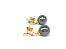 Lade das Bild in den Galerie-Viewer, Tahitiperlen I Tahiti Perlen Schmuck I Gold Goldschmuck I ohrringe Ohrstecker mit kleinen Diamanten I 14 Karat 585K