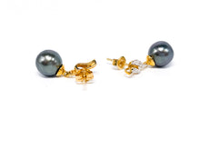 Lade das Bild in den Galerie-Viewer, Tahitiperlen I Tahiti Perlen Schmuck I Gold Goldschmuck I ohrringe Ohrstecker mit kleinen Diamanten I 14 Karat 585K