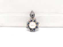Lade das Bild in den Galerie-Viewer, Vintage I Weißgold Anhänger I Zartrose Akoya Perle I 9x Saphir I Gold Schmuck I 14 Karat 585K