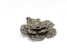 Lade das Bild in den Galerie-Viewer, Vintage Antik Schmuck I Flower Power - Blumen Stil I Silber I Anhänger Brosche I 835er