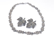 Lade das Bild in den Galerie-Viewer, Vintage Antik Schmuck Set I Blätter Blumen Stil I Silber I Kette Collier Ohrringe I 935er