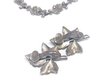 Lade das Bild in den Galerie-Viewer, Vintage Antik Schmuck Set I Blätter Blumen Stil I Silber I Kette Collier Ohrringe I 935er