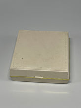 Lade das Bild in den Galerie-Viewer, Irak Silbermedaille 1972 – Zentralbank Irak – Öl-Verstaatlichung – Huguenin – 101 gr