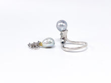 Lade das Bild in den Galerie-Viewer, Vintage I Perlenschmuck Ring + Anhänger Gold 750K 18 Karat Weißgold I 0,34ct