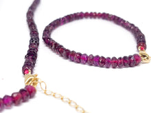 Lade das Bild in den Galerie-Viewer, Vintage I Damen Schmuck-Set I Gold Kette + Armband I lila - bordeauxrot I 14 Karat 585K
