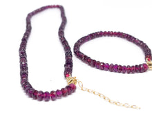 Lade das Bild in den Galerie-Viewer, Vintage I Damen Schmuck-Set I Gold Kette + Armband I lila - bordeauxrot I 14 Karat 585K