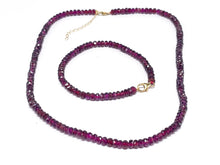 Lade das Bild in den Galerie-Viewer, Vintage I Damen Schmuck-Set I Gold Kette + Armband I lila - bordeauxrot I 14 Karat 585K