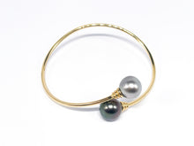 Lade das Bild in den Galerie-Viewer, Perlenschmuck I Perlen Schmuck I Perlen Gold Armband Armreif I Tahiti grau I 14 Karat 585K