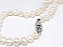 Lade das Bild in den Galerie-Viewer, Man Sang Collection I Perlenkette I Perlen Schmuck I Herz I 925er Silber (ohne Original Schatulle)