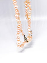 Lade das Bild in den Galerie-Viewer, Perlenschmuck | 115-117cm | Perlen | rosa weiß | Kette | Herzchen | 925er Silber