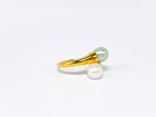 Lade das Bild in den Galerie-Viewer, Silberschmuck I Perlenschmuck I Perlen grün & weiß I Ring I vergoldet I 925er Silber