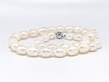 Lade das Bild in den Galerie-Viewer, Vintage Schmuck | Perlen Halskette | Kette | weiß | 44/45cm 51gr 925er Silber