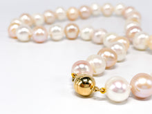 Lade das Bild in den Galerie-Viewer, Vintage I Perlenkette I Perlenschmuck I Unisex Perlen Kette Halskette I weiß rosa I Ø 10,6mm 14 Karat 585K