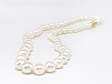 Lade das Bild in den Galerie-Viewer, feine zarte Damen Perlenkette I Perlenschmuck Perlen Kette I weiß I 44cm 14 Karat 585K