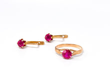 Lade das Bild in den Galerie-Viewer, Vintage Art Deco | Roségold Rotgold Gold | Ring + Ohrringe | UDSSR | Rubin - Smaragd rot | 14 Karat 585K 583K