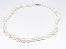 Lade das Bild in den Galerie-Viewer, Vintage Schmuck | Perlen Halskette | Kette | weiß | 46cm 40gr 925er Silber