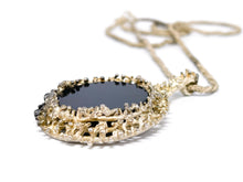 Lade das Bild in den Galerie-Viewer, Vintage Schmuck I "Onyx" "schwarzer Stein" I Anhänger + Kette