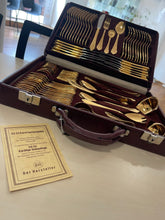 Lade das Bild in den Galerie-Viewer, 23/24 Karat hartvergoldetes Besteckset Solingen 70-teilig | 12 Personen + Koffer