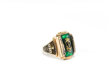 Lade das Bild in den Galerie-Viewer, Siegelring I College Ring "P" "H.S." HIGH SCHOOL I USA I Herren Ring I "HERFF JONES HJ" 1968 I 10K 417 Karat Gold I + grüner Stein