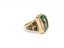 Lade das Bild in den Galerie-Viewer, Siegelring I College Ring "P" "H.S." HIGH SCHOOL I USA I Herren Ring I "HERFF JONES HJ" 1968 I 10K 417 Karat Gold I + grüner Stein