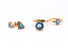 Lade das Bild in den Galerie-Viewer, Gold I Goldschmuck Set I zeitlos I *Aqua babyblau* I Ringe + Ohrstecker I 18 Karat 750K