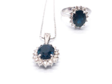 Lade das Bild in den Galerie-Viewer, LUXUS Diamanten Schmuckset I Weißgold I Ring Kette Anhänger I 0,93ct I 18 Karat 750K