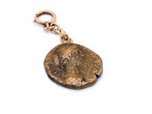 Lade das Bild in den Galerie-Viewer, ARTIKEL 1x VERFÜGBAR I I I NUMISMATIC - HISTORISCHE ANTIKE GOLDMÜNZE I TALER MÜNZE + ANHÄNGER I GOLD BRONZE I RÖMISCHES KAISERREICH