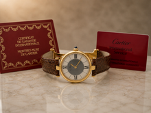 Lade das Bild in den Galerie-Viewer, Cartier Must Vermeil Ref. 590003 – Klassische Eleganz in zeitlosem Design
