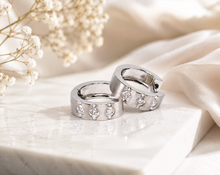 Lade das Bild in den Galerie-Viewer, Platin Ohrringe Creolen Diamanten 0,30 ct PT950 Schmuck Zertifikat
