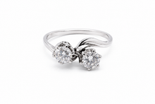 Lade das Bild in den Galerie-Viewer, Antik Vintage Ring I Schmuck I Gold Weißgold 0,81ct Diamanten I LUPENREIN - IF I "Verlobungsring" + Original Zertifikat
