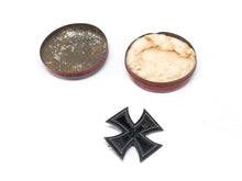 Lade das Bild in den Galerie-Viewer, Militaria | Eisernes Kreuz 1914 W Nadel S-W | GOTT MIT UNS | Orden Band | Deutschland
