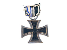 Lade das Bild in den Galerie-Viewer, Militaria | Antik | Eisernes Kreuz W 1914 FW 1813 | Deutschland
