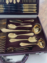 Lade das Bild in den Galerie-Viewer, 23/24 Karat hartvergoldetes Besteckset Solingen 70-teilig | 12 Personen + Koffer
